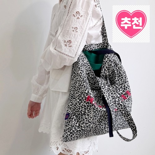 자주 쓰게 된 이유, JOUER 쥬에 스프링 레오파드 에코백 브라운/블랙 · 네이버 쇼핑 커넥트 제공 상품 이미지